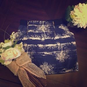 Blue and whit print pencil skirt